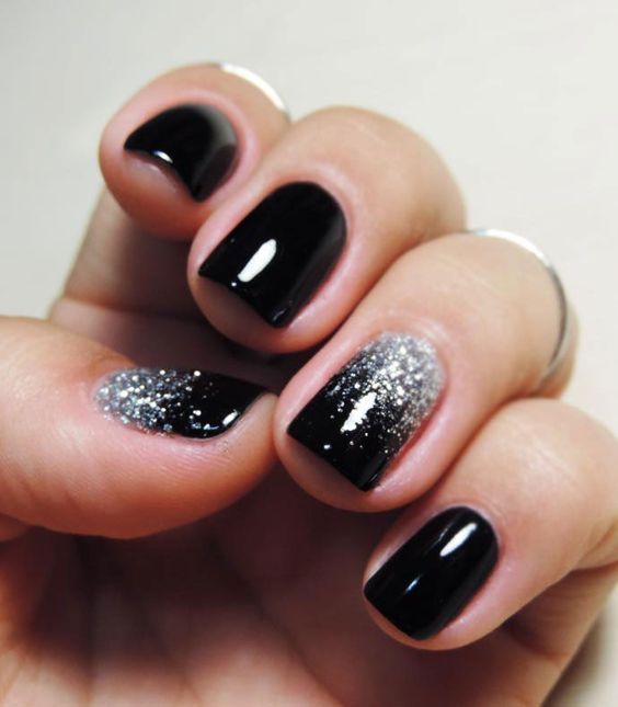 BLACK GLITTER NAILS DESIGNS THAT ARE MORE GLAM THAN GOTH