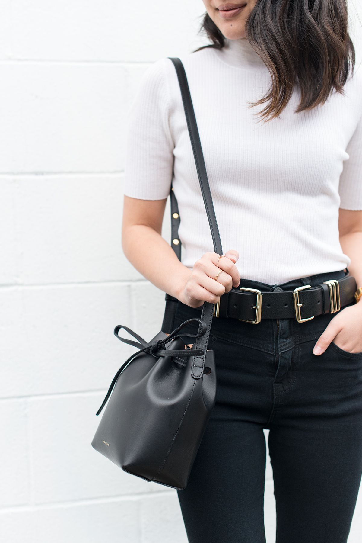 Bucket Bag Outfit Ideas That Every Fashionista Must Try