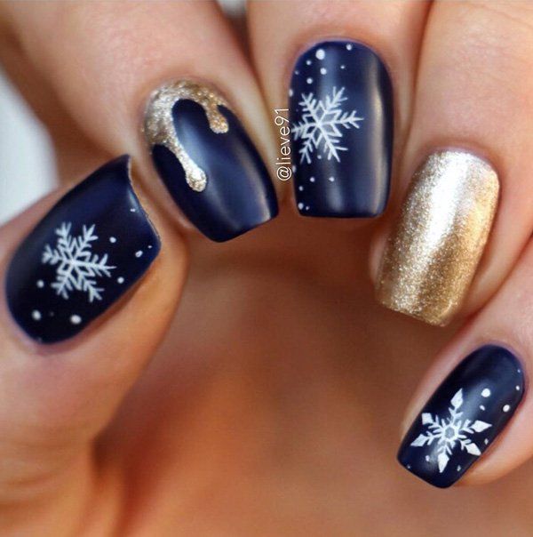 CHRISTMAS NAIL ART IN GOLD WHITE AND RED COLORS