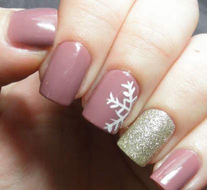 CHRISTMAS NAIL ART IN GOLD WHITE AND RED COLORS