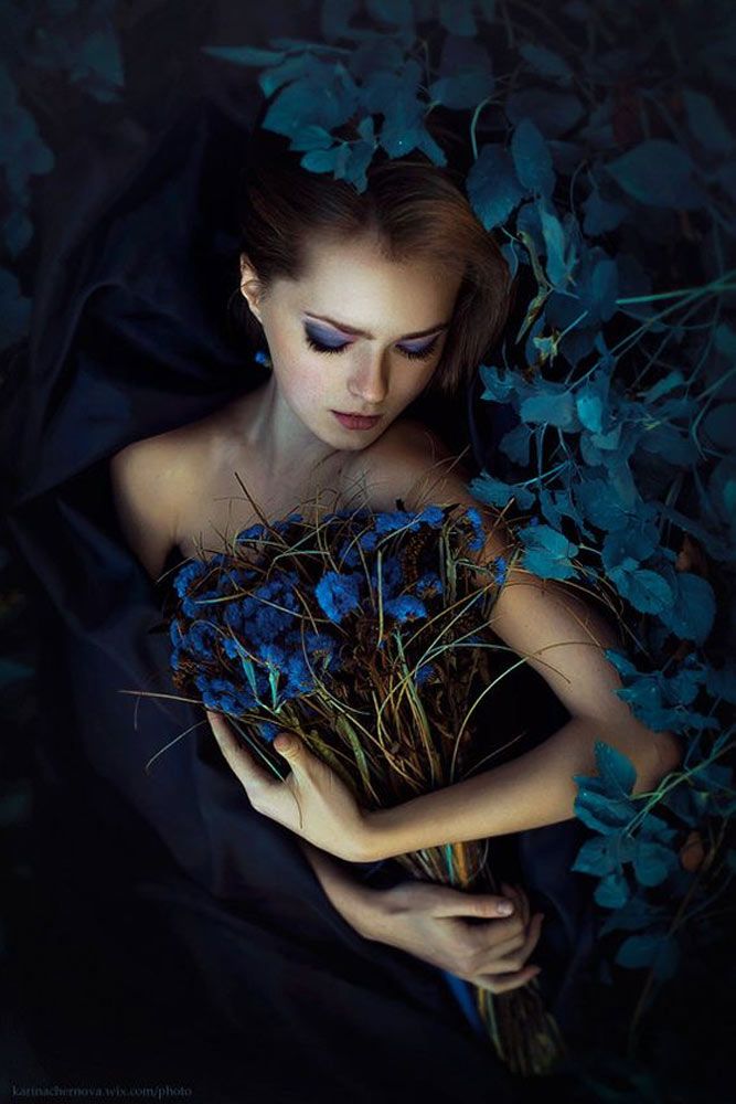 PORTRAITS OF MOST BEAUTIFUL WOMEN WITH FLOWERS