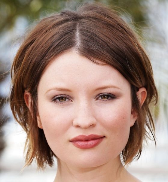 37 Best Short Hairstyles For Round Faces – Eazy Glam