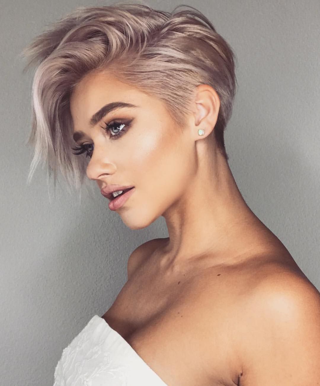 43 Best Short Haircuts for Women – Eazy Glam